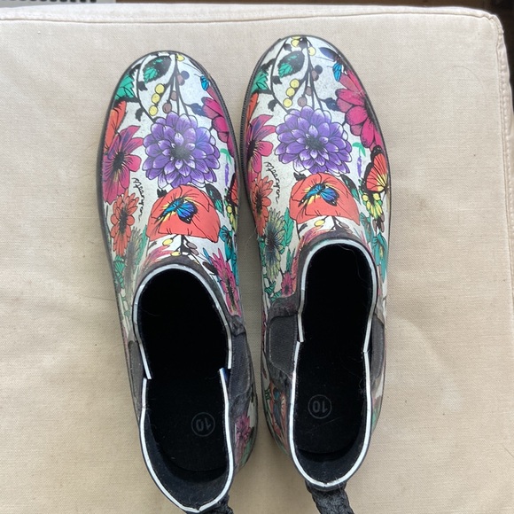 Stylish rain boots - Picture 6 of 6